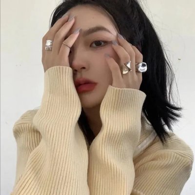 少妇多愁封面